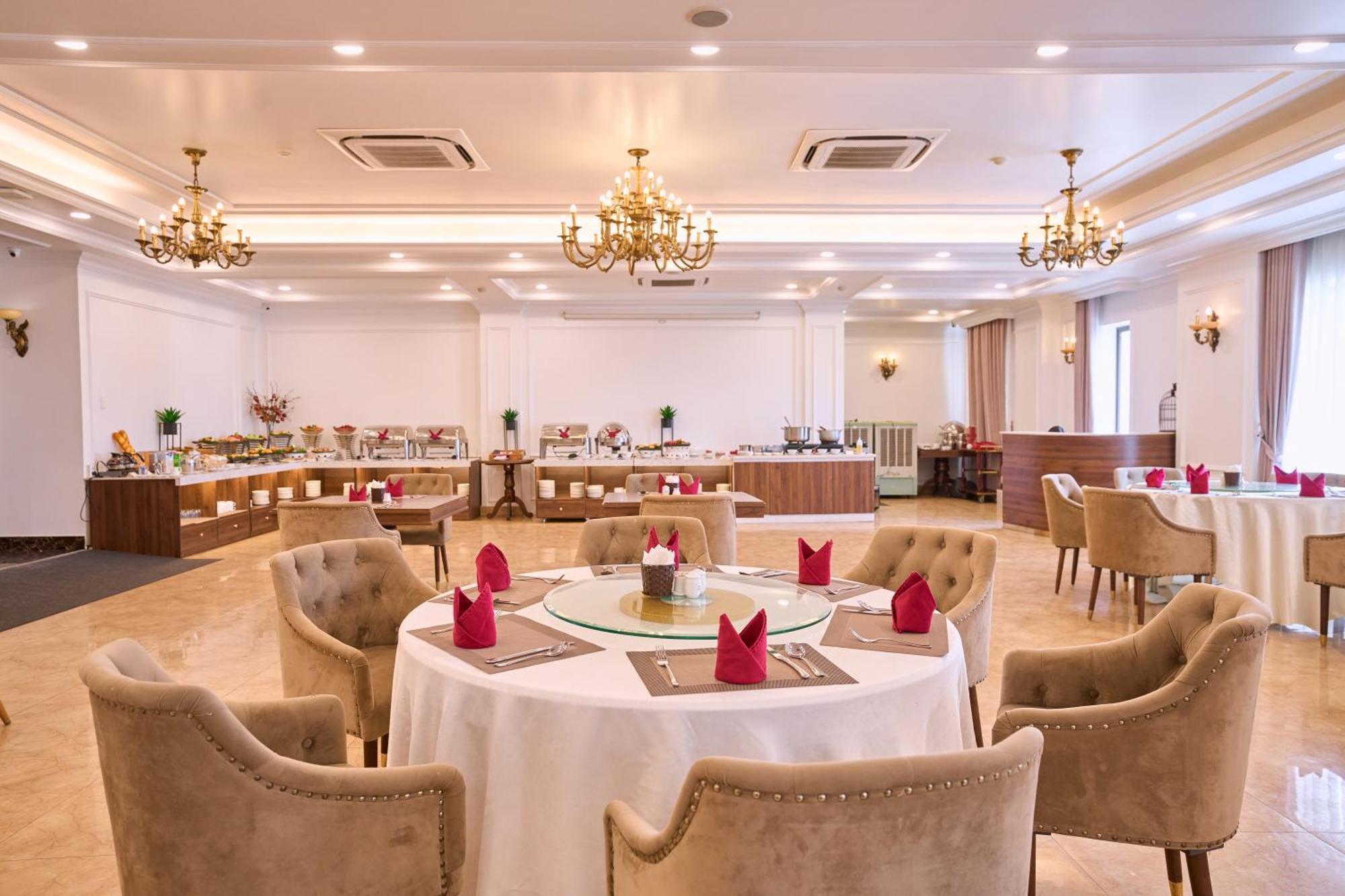 Le Haute Hotel Хайфон Экстерьер фото