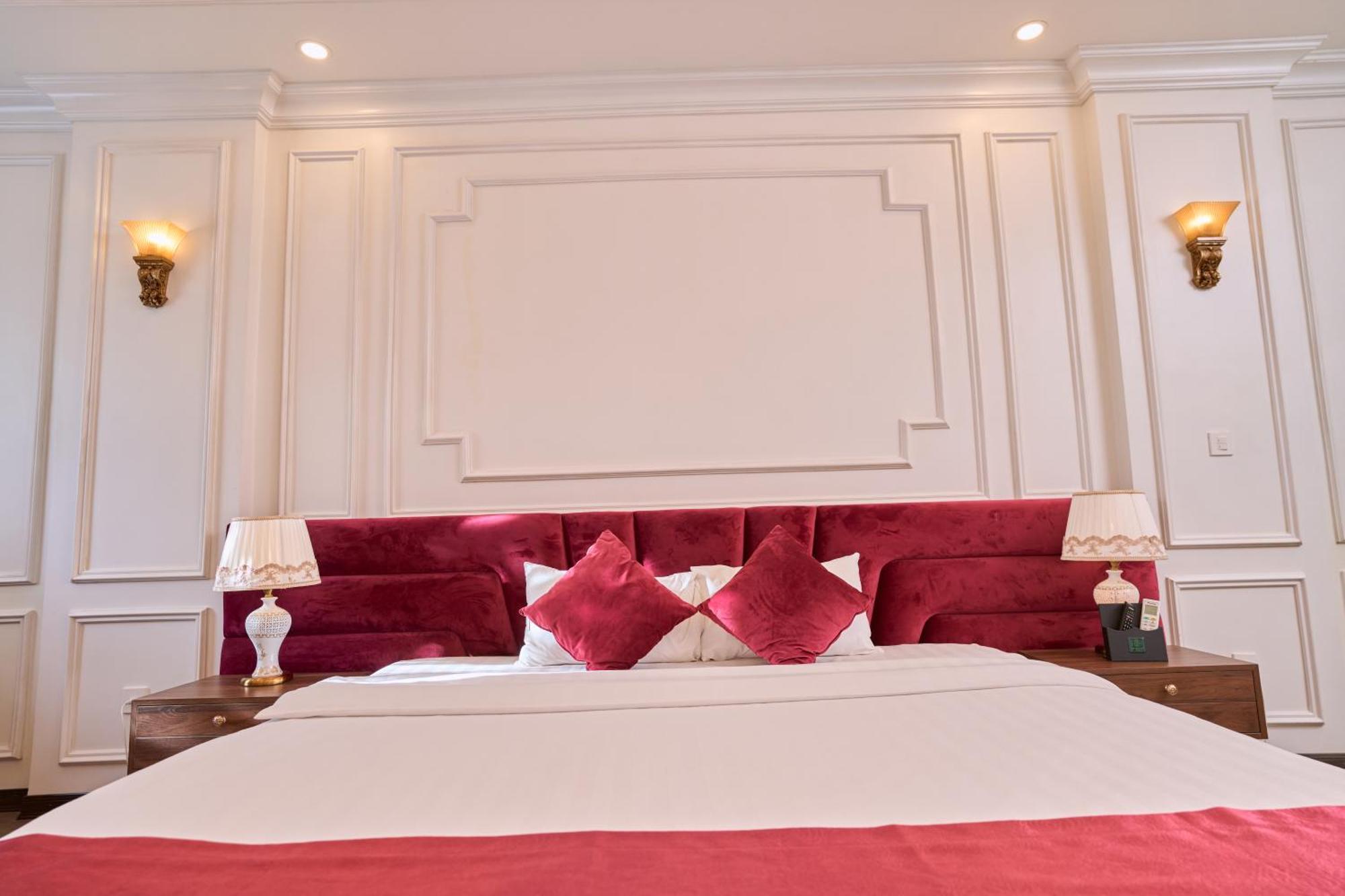 Le Haute Hotel Хайфон Экстерьер фото
