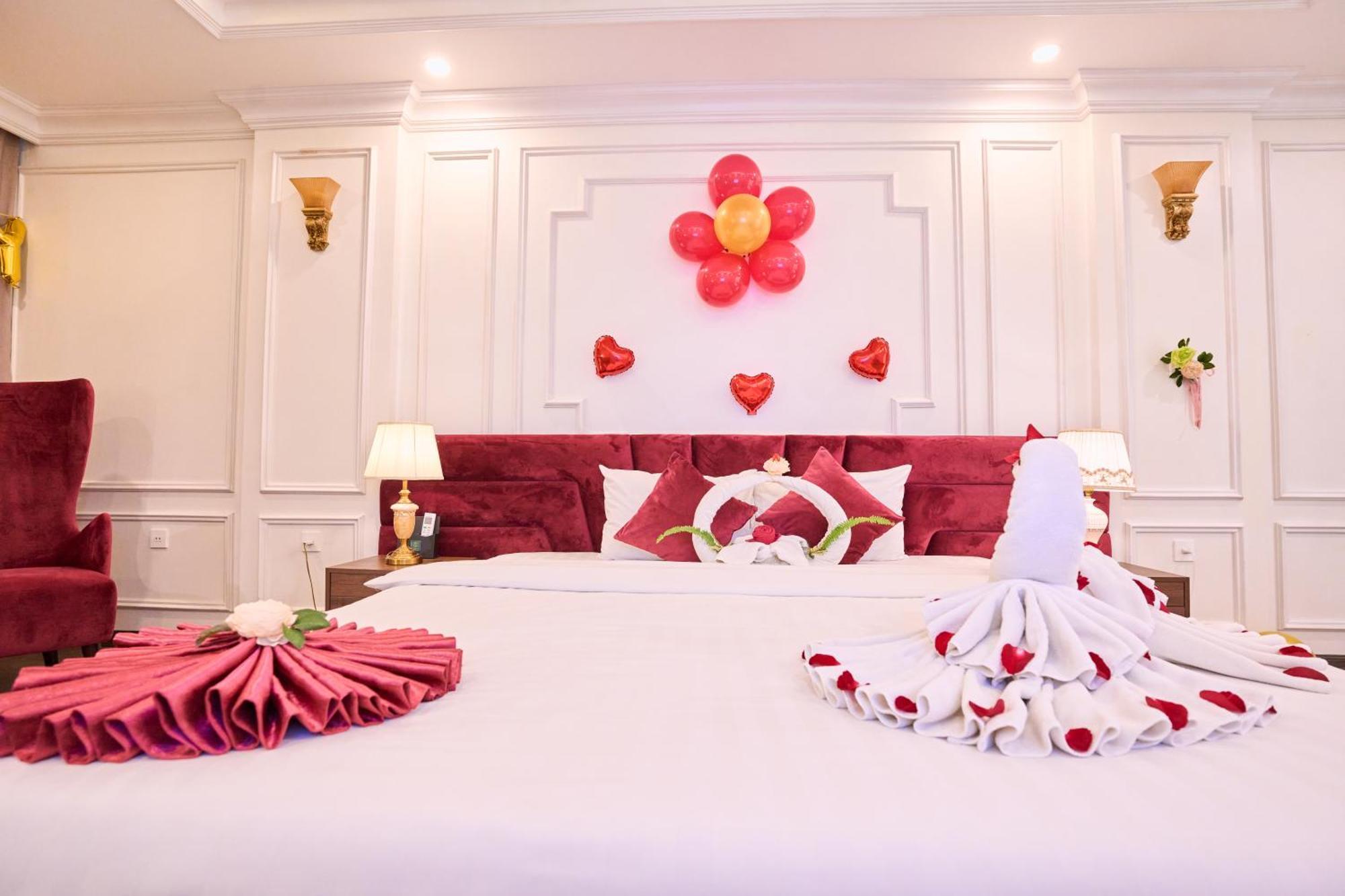 Le Haute Hotel Хайфон Экстерьер фото